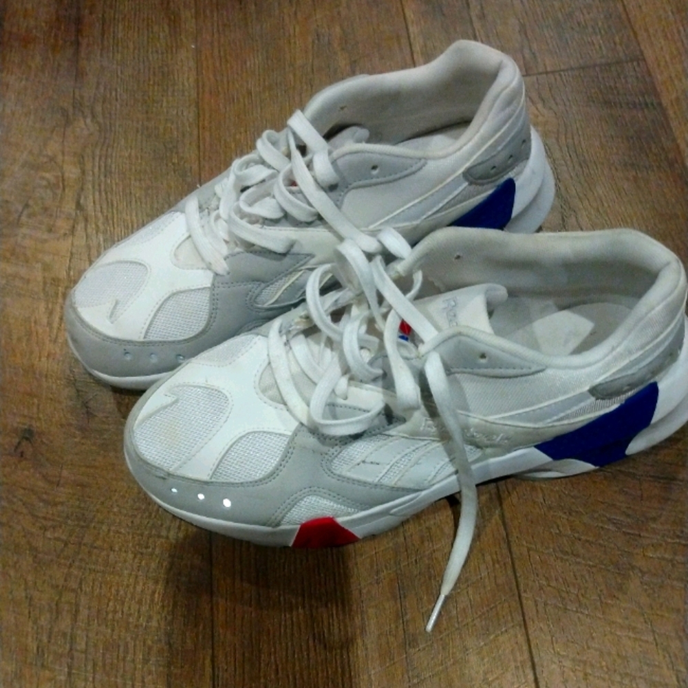 Reebok's double soul grand dad sneakers - Picture 7 of 12